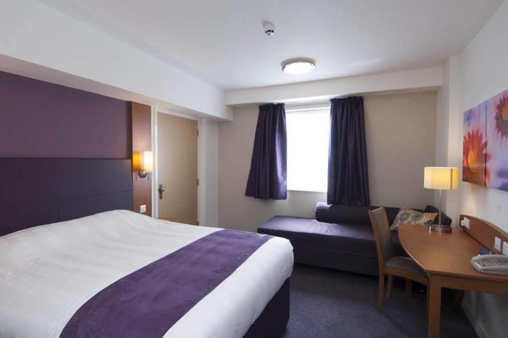 Premier Inn London Dagenham Exterior foto